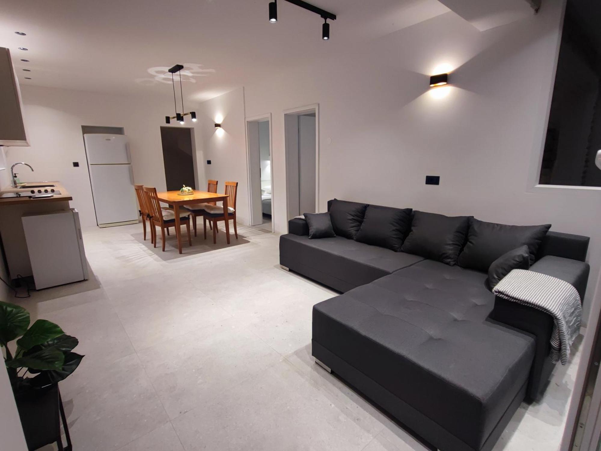 Astramaris Apartments Donji Okrug  Extérieur photo