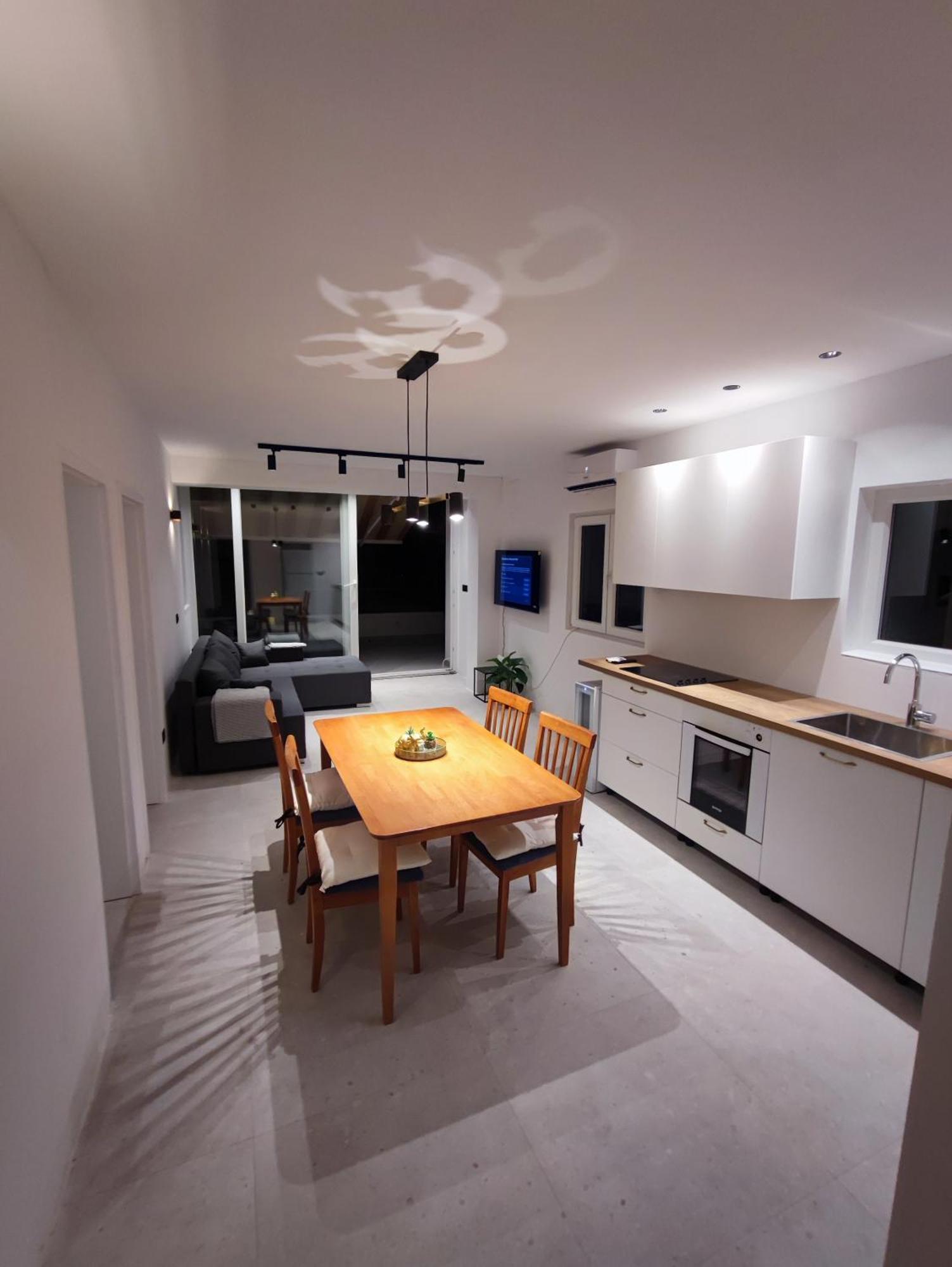 Astramaris Apartments Donji Okrug  Extérieur photo
